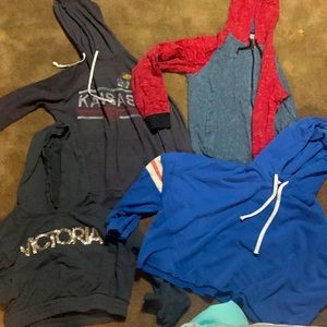 BUNDLE OF 4 HOODIES♥️